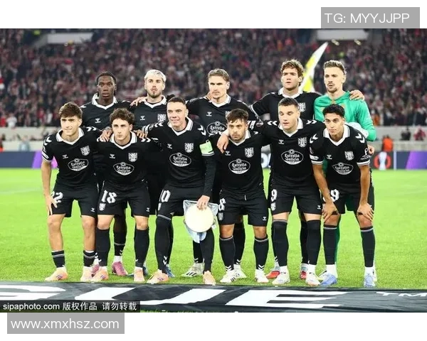 足球明星们的霸气合照高清瞬间展现球场风采与团队精神