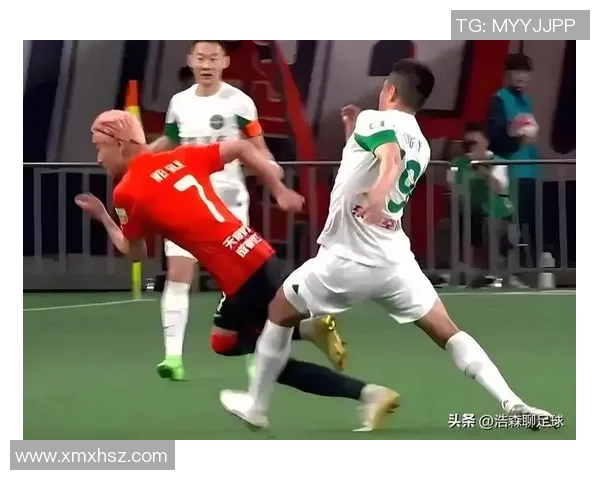 成都排球队配合问题引发热议球迷与专家的不同声音交锋 成都排球队配合问题引发热议球迷与专家的不同声音交锋